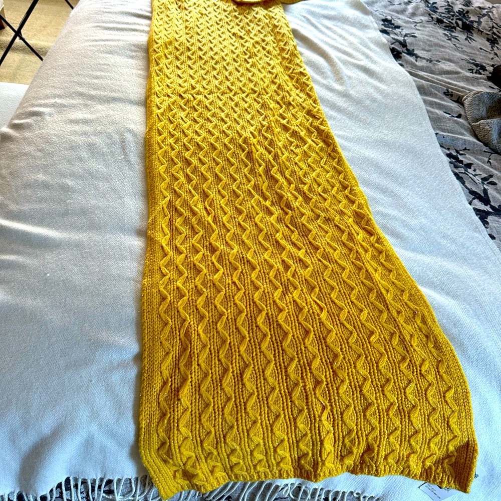 Cashmere scarf! Oversized, elegant, fabric has shimmer within.